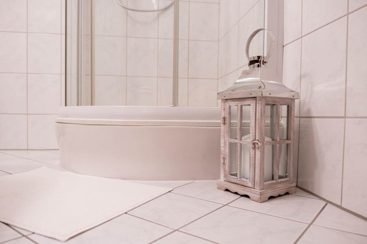 Black Forest Schwarzwaldblick Indoorpool Wifi Komfort Apartment *